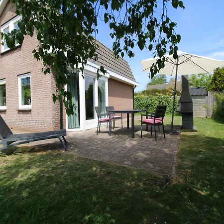 Nice House With Large Garden In Noordwijk And Near The Sea-3